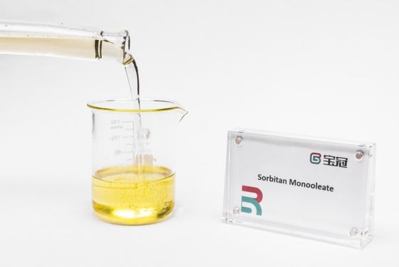 Un buen precio. Sorbitano monooleado o oleato de sorbitano C24H44O6 valor HLB 4.3 ámbar líquido viscoso tensioactivo utilizado en productos alimenticios, cosméticos, textiles, cosméticos, etc. en línea